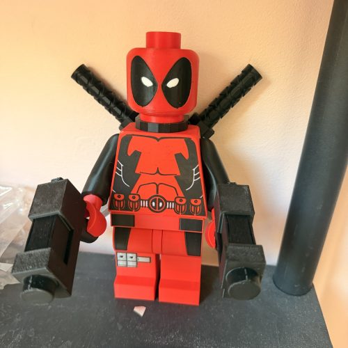 Brickman - Deadpool avec katana et armes